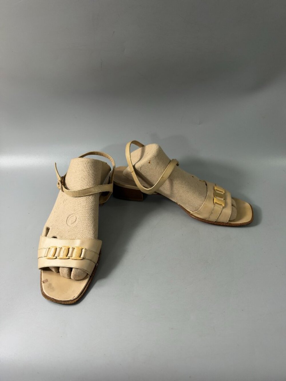Authentic Vintage Salvatore Ferregamo Cream Leather Sandals, Size 7.5 AA